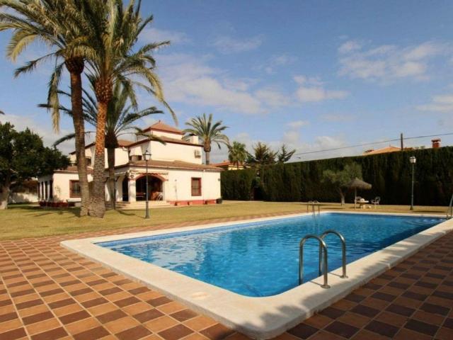 Villa en venta en San Juan De Alicante, La Font