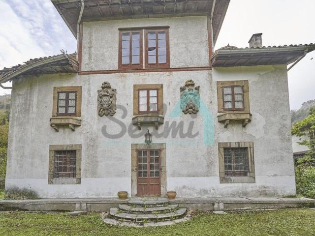 Chalet en venta en Oviedo, Asturias