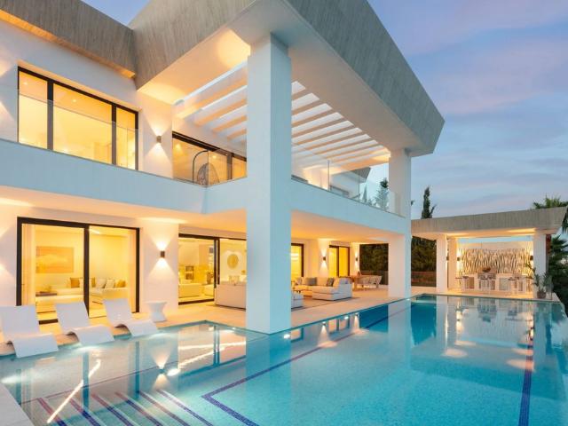 Villa en venta en Benahavís, Val de Guadalmina