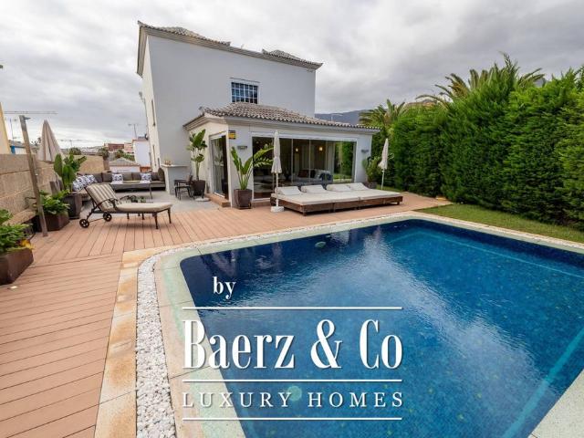 Chalet en venta en San Eugenio Bajo, Adeje
