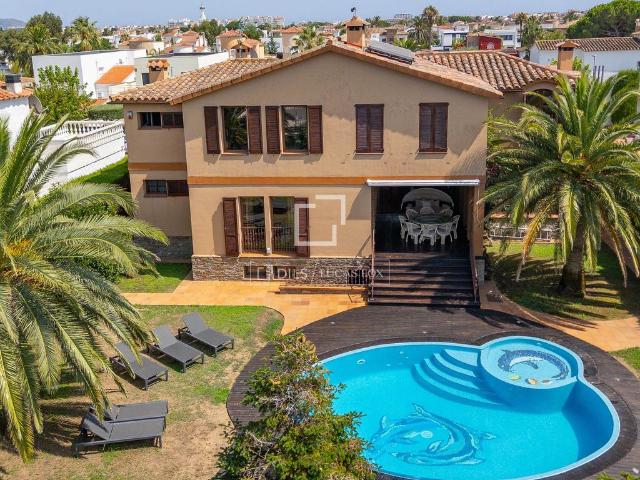 Chalet en venta en Empuriabrava, Alt Empordà