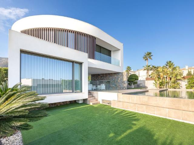 Chalet en venta en la Marina Baixa, Valencia