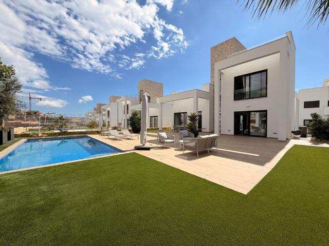 Chalet en venta en la Marina Baixa, Valencia