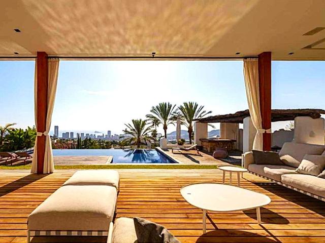 Chalet en venta en Finestrat, Alicante