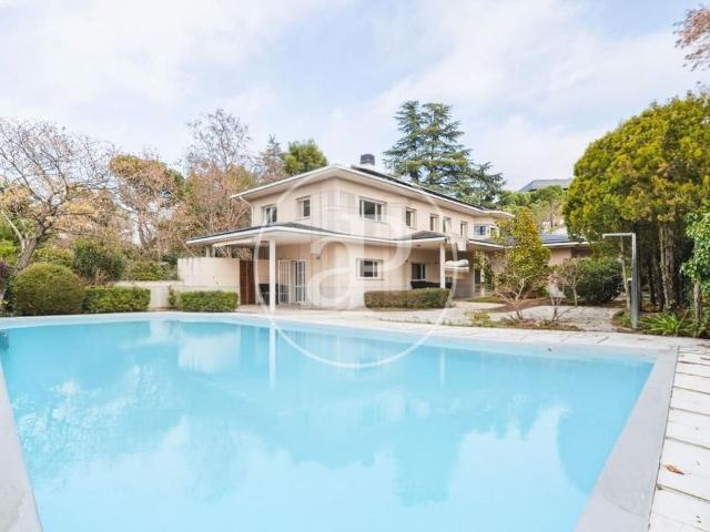Chalet en venta en Fuencarral - El Pardo, Madrid