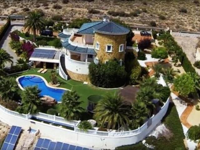 Chalet en venta en el Vinalopó Mitjà / El Vinalopó Medio, Valencia