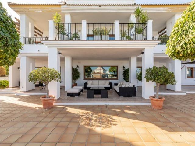 Villa en venta en Málaga