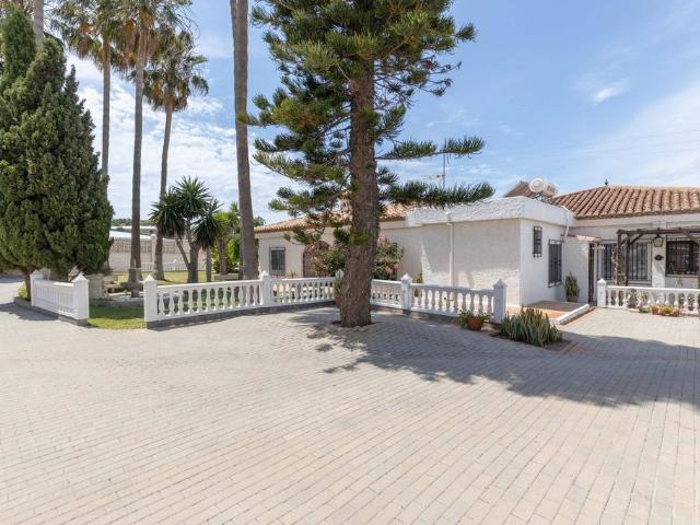 Chalet en venta en Las Ventillas, Motril