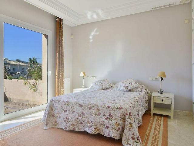 Chalet en venta en Nueva Andalucía, Costa del Sol Occidental