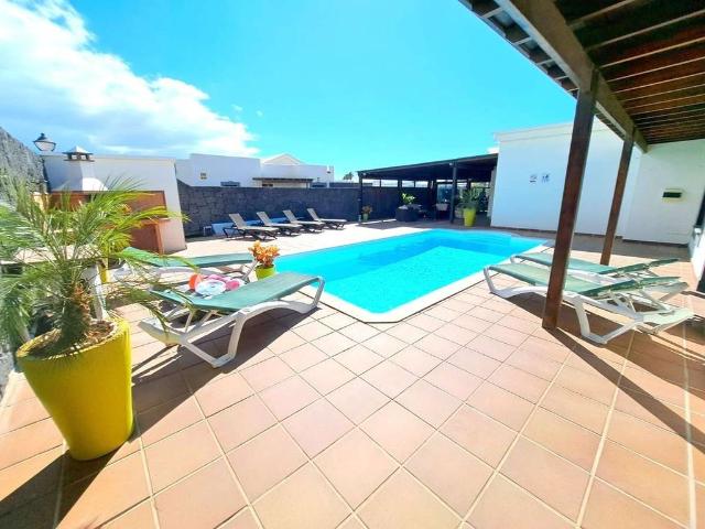 Villa en venta en Lanzarote, Montaña Roja