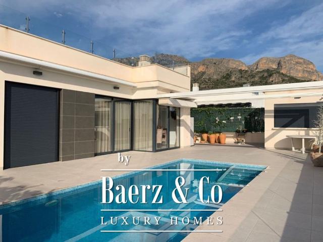 Chalet en venta en Polop, Valencia