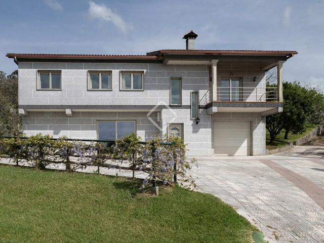Villa en venta en Salvaterra De Miño