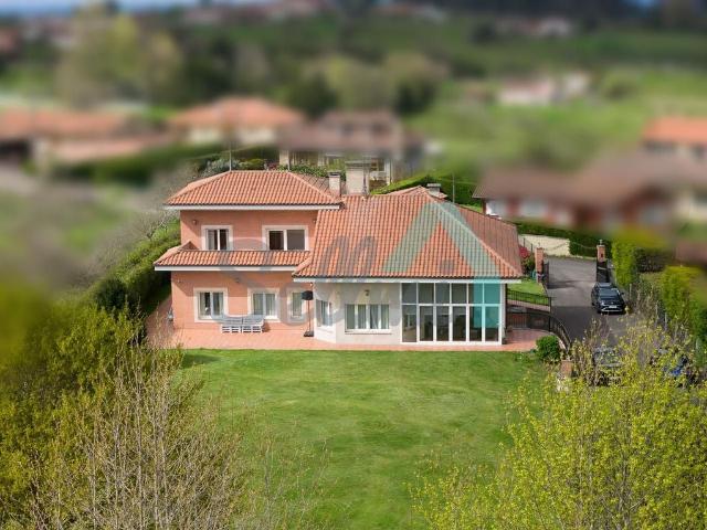 Chalet en venta en Rovigo, Villaviciosa