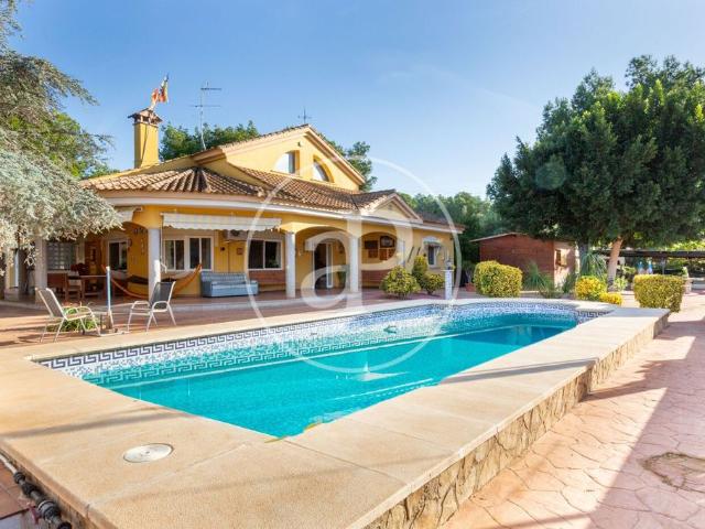 Chalet en venta en el Camp de Túria, Valencia