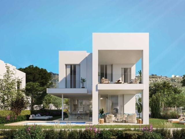 Villa en venta en San Roque, Puerto Sotogrande