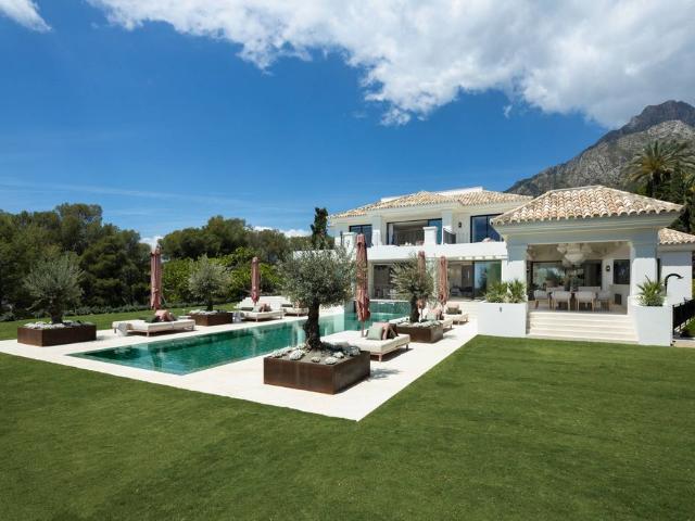 Chalet en venta en El Vicario, Costa del Sol Occidental