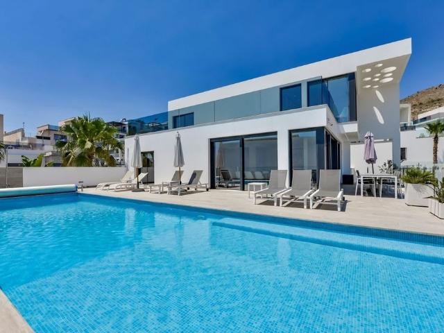 Chalet en venta en la Marina Baixa, Valencia
