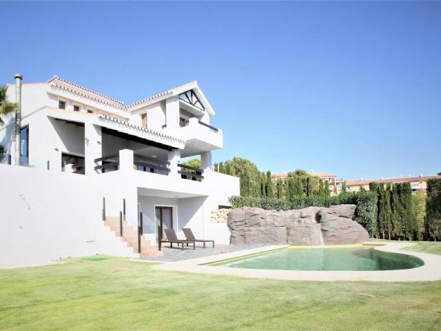 Villa en alquiler en Estepona, Barriada Blas Infante