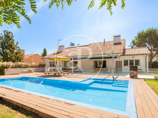 Chalet en alquiler en Fuencarral - El Pardo, Madrid