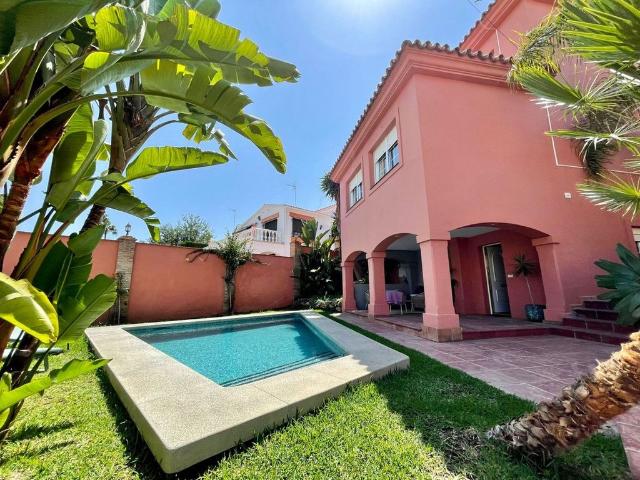 Chalet en alquiler en Nueva Andalucía, Costa del Sol Occidental