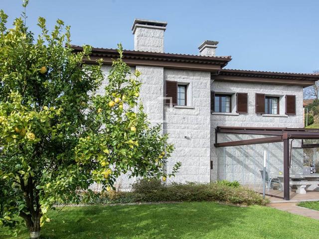 Chalet en venta en Pontevedra, Galicia