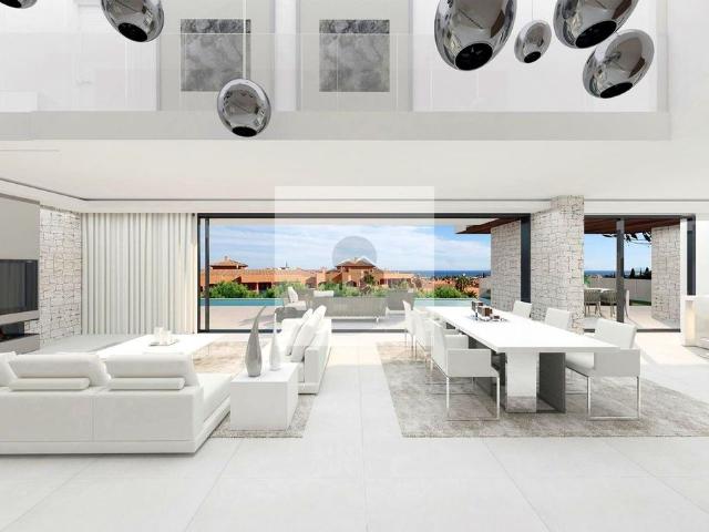 Chalet en venta en La Alquería-El Paraíso, Costa del Sol Occidental