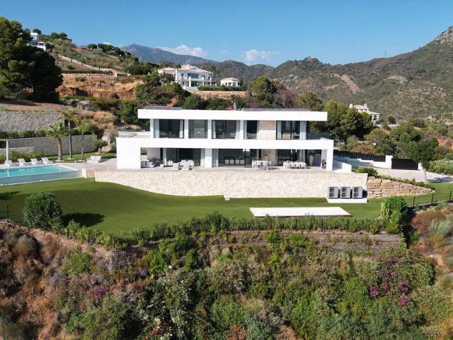 Villa en venta en Benahavís, Val de Guadalmina