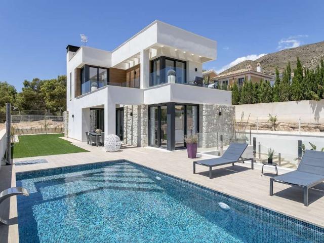 Villa en venta en Benidorm, Urbanització Golf Badia Villa en venta en Benidorm, Urbanització Golf Badia