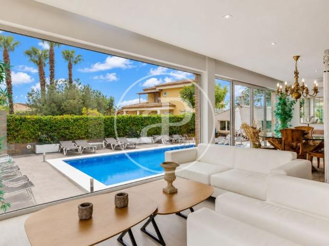 Chalet en venta en Urbanització La Masia, el Camp de Túria