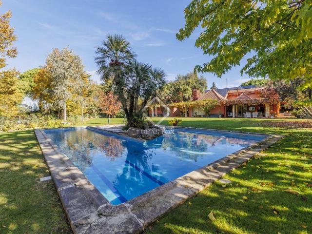Villa en venta en Boadilla Del Monte