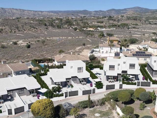 Chalet en venta en Urbanización Valle Dorado, l'Alacantí
