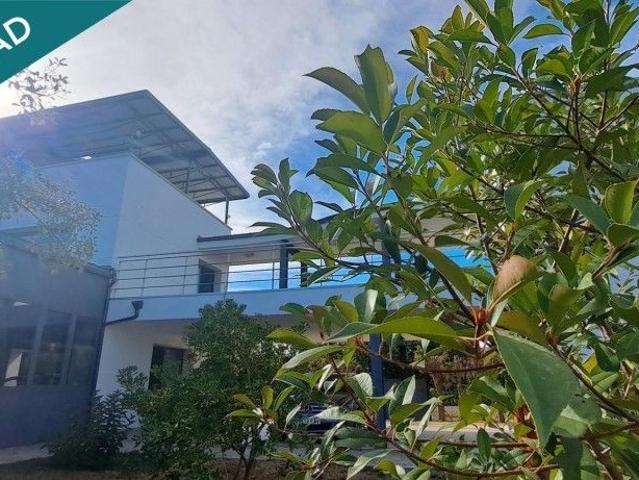 Chalet en venta en Cacabelos, León