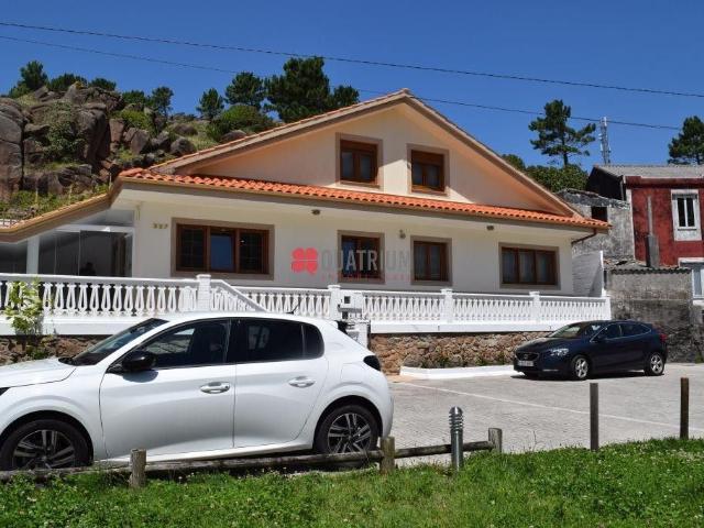 Chalet en venta en Muros, Galicia