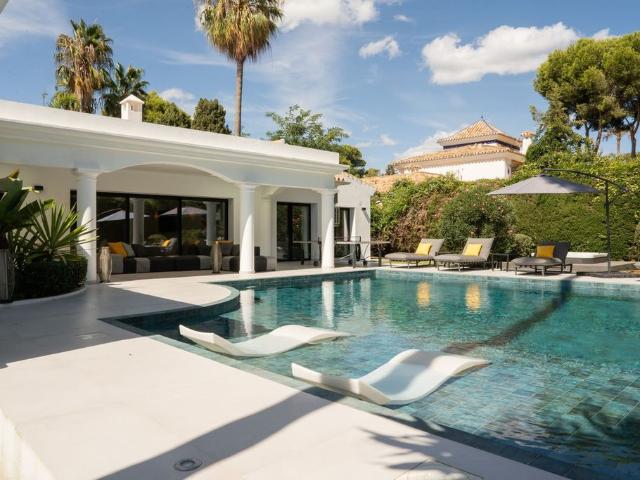 Chalet en venta en Bel-Air, Estepona