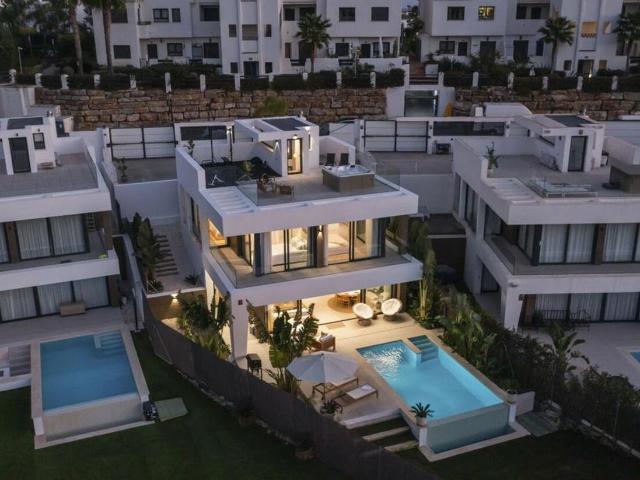 Chalet en alquiler en Resinera-Voladilla, Costa del Sol Occidental
