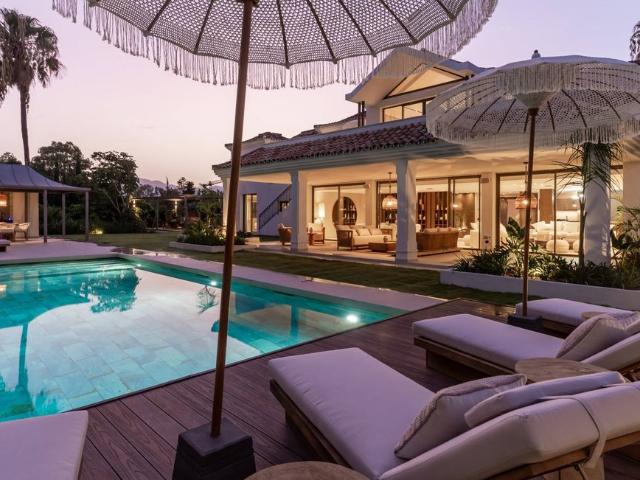 Chalet en venta en Barriada Islas Canarias, Costa del Sol Occidental