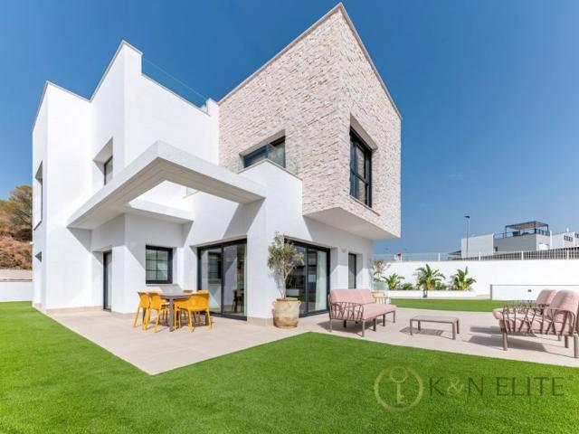 Chalet en venta en la Marina Baixa, Valencia