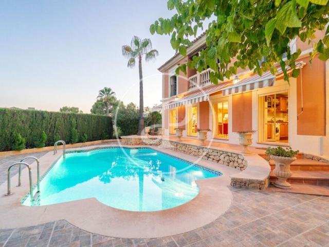 Chalet en venta en Urbanització Golf Badia, Finestrat