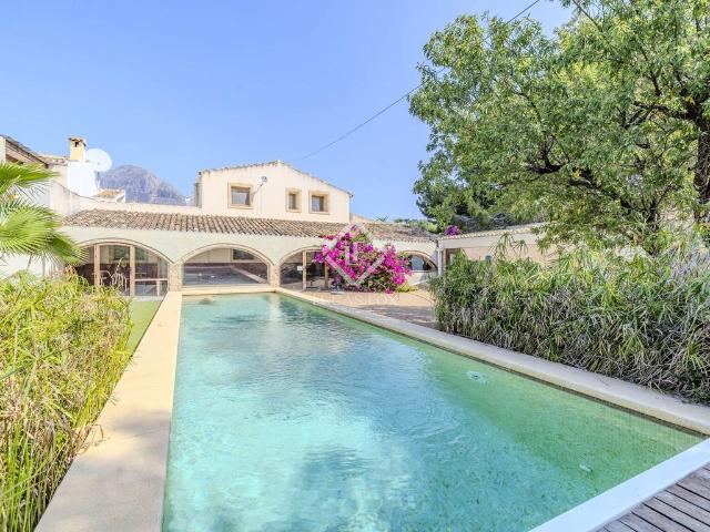 Chalet en venta en Adsubia, Valencia