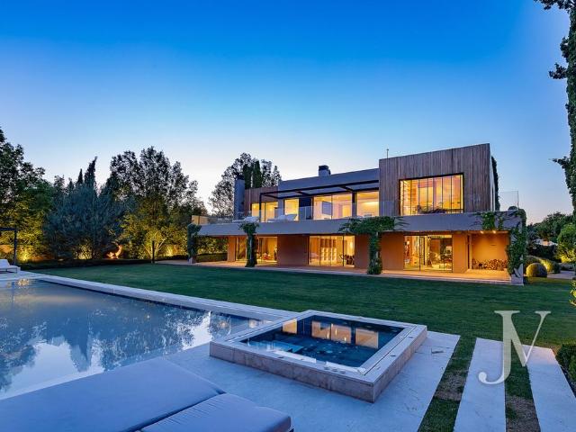 Villa en venta en Madrid