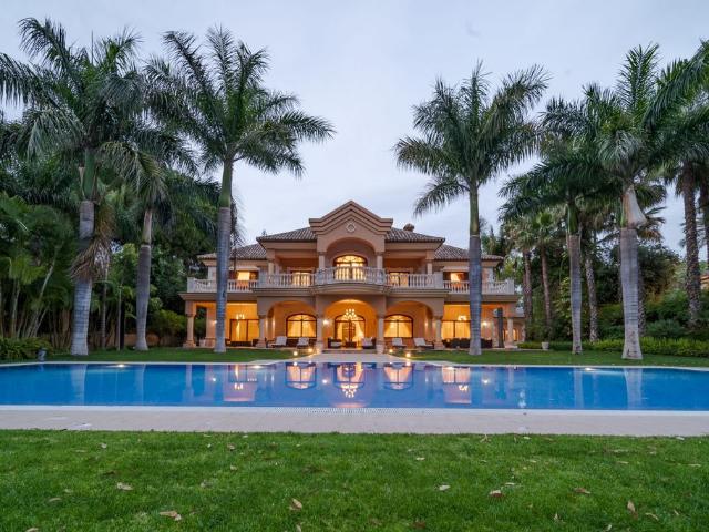 Villa en venta en Marbella, Salto del Agua