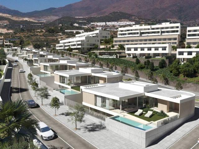 Chalet en venta en Barriada Islas Canarias, Costa del Sol Occidental