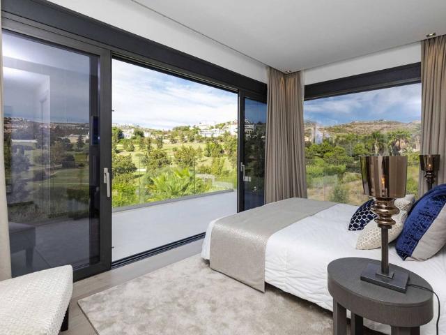 Chalet en venta en Chaparral, Costa del Sol Occidental