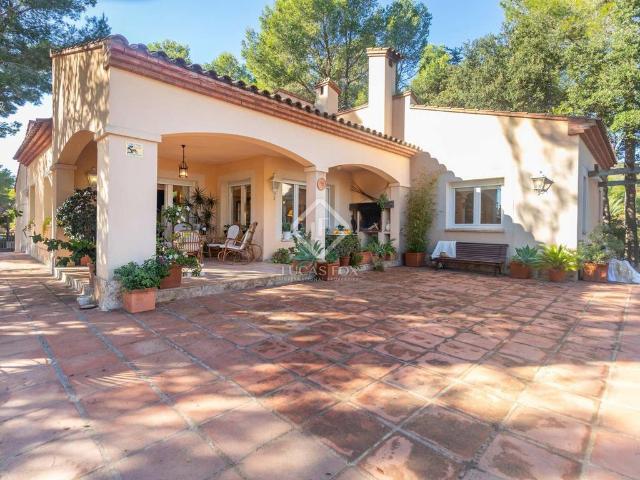 Villa en venta en Mont-roig Del Camp