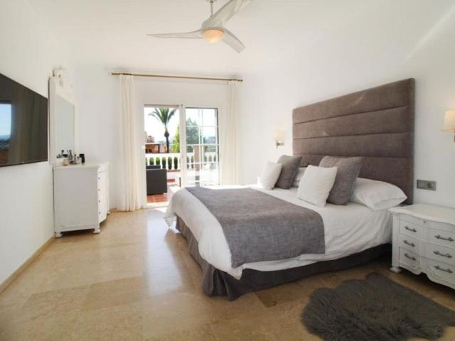 Chalet en venta en Nueva Andalucía, Costa del Sol Occidental