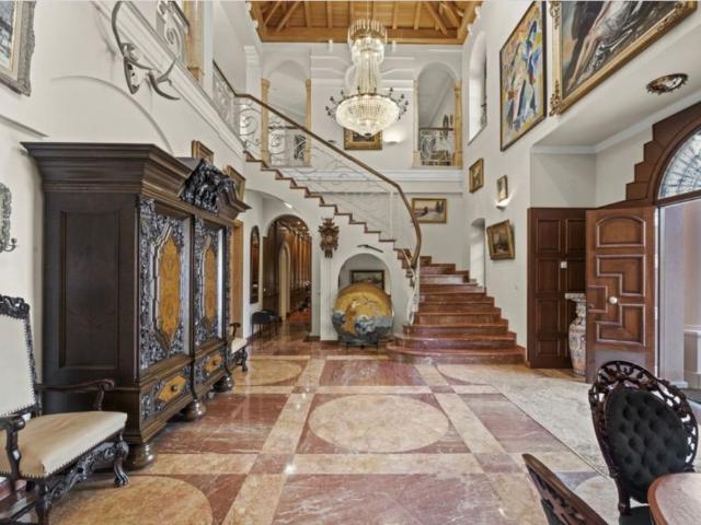 Chalet en venta en Nueva Andalucía, Costa del Sol Occidental