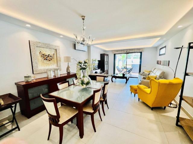 Chalet en venta en Nueva Andalucía, Costa del Sol Occidental