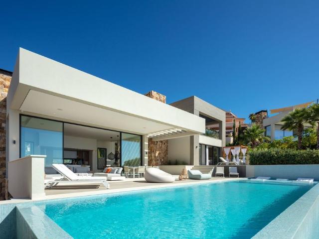 Chalet en venta en Nueva Andalucía, Costa del Sol Occidental