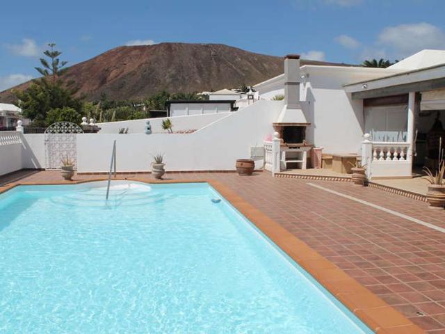 Chalet en venta en Playa Blanca, Yaiza