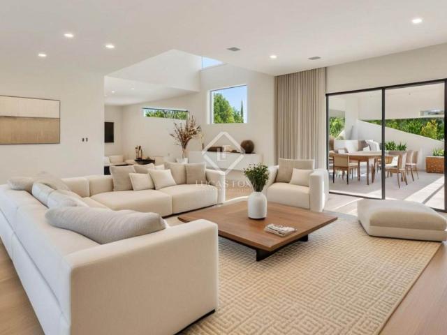 Villa en venta en Sant Cugat Del Vallès
